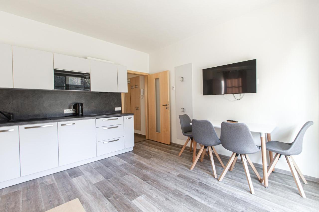 Apartmany Pod Zakletym - Hotel Ricky Bagian luar foto