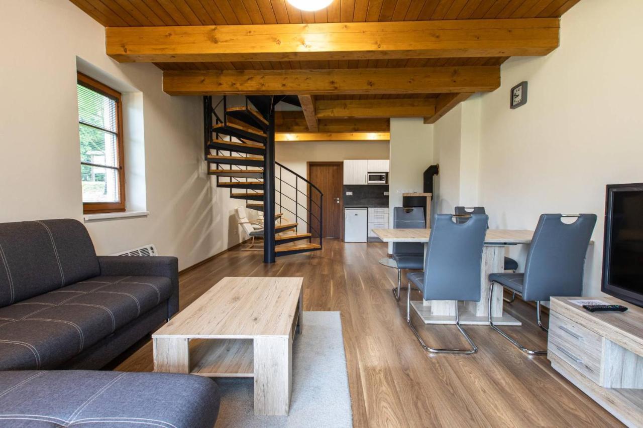 Apartmany Pod Zakletym - Hotel Ricky Bagian luar foto