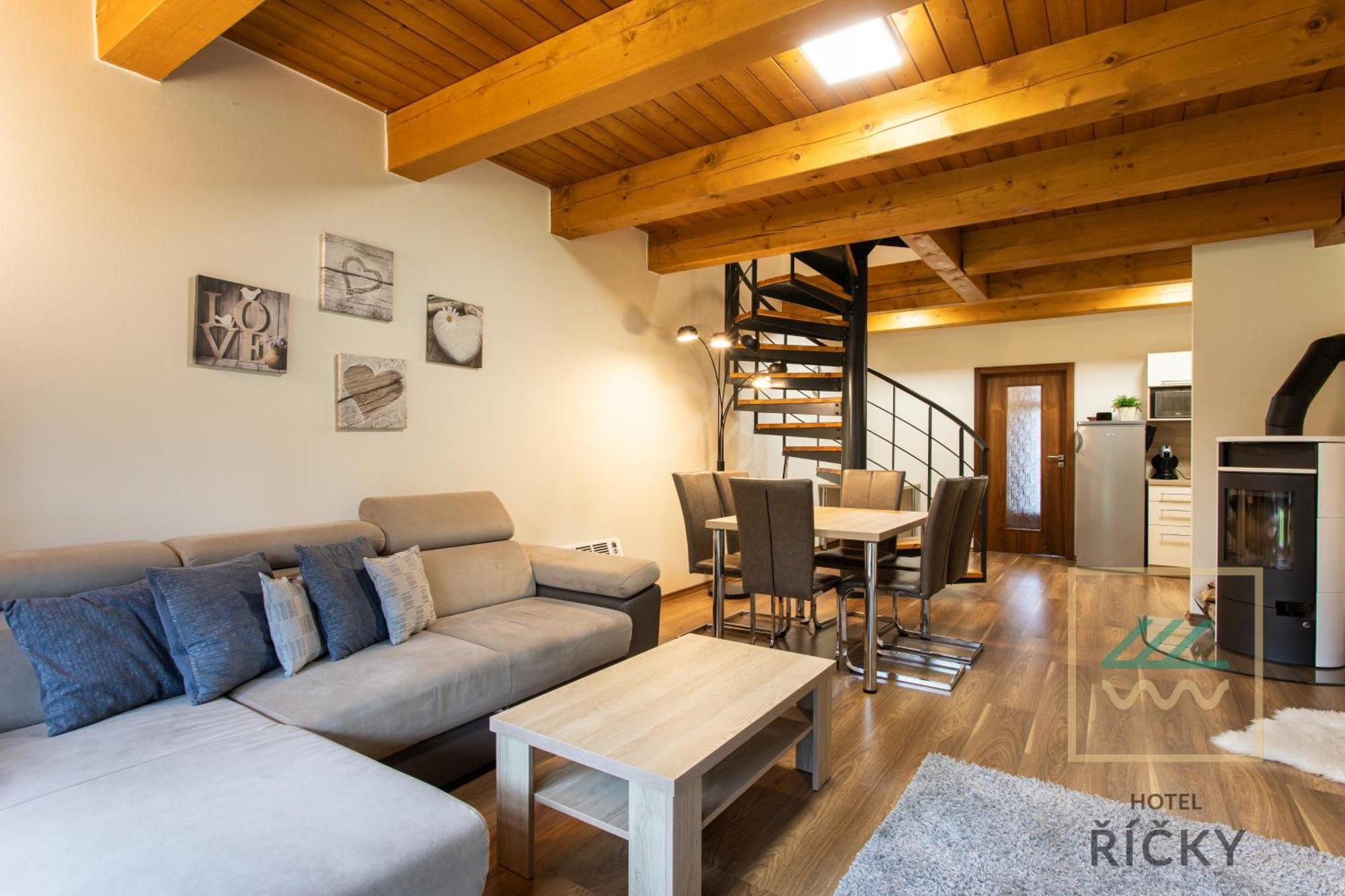 Apartmany Pod Zakletym - Hotel Ricky Bagian luar foto